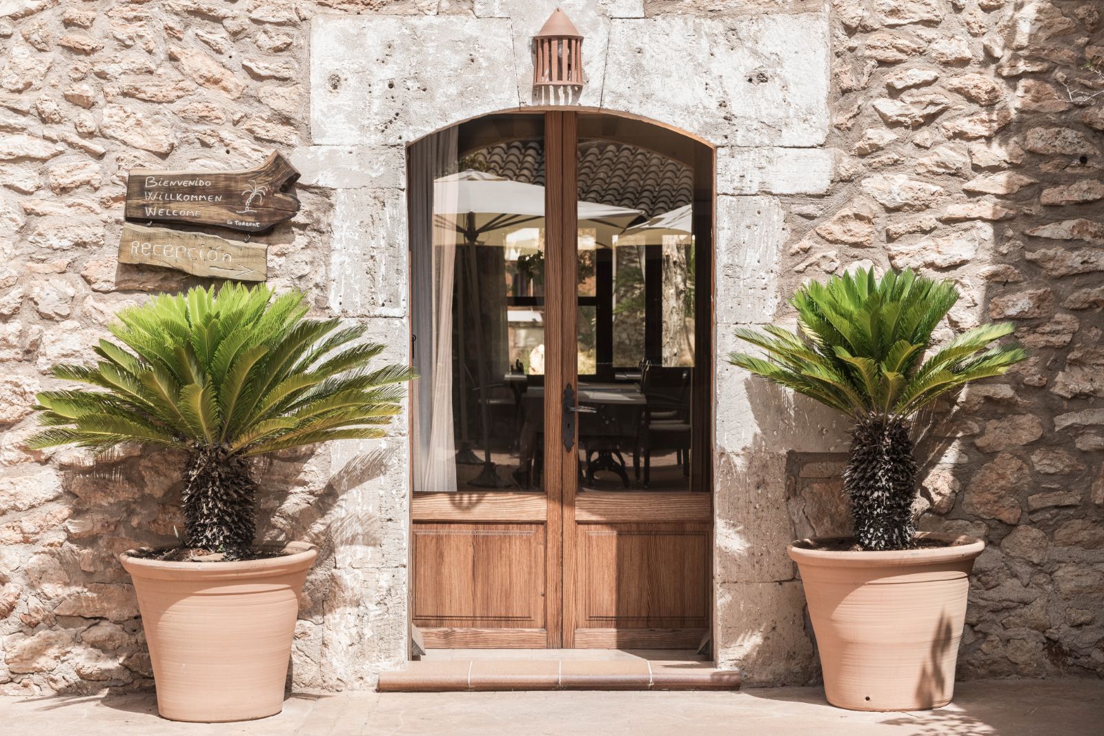 Finca Hotel Es Torrent · Services & Facilities