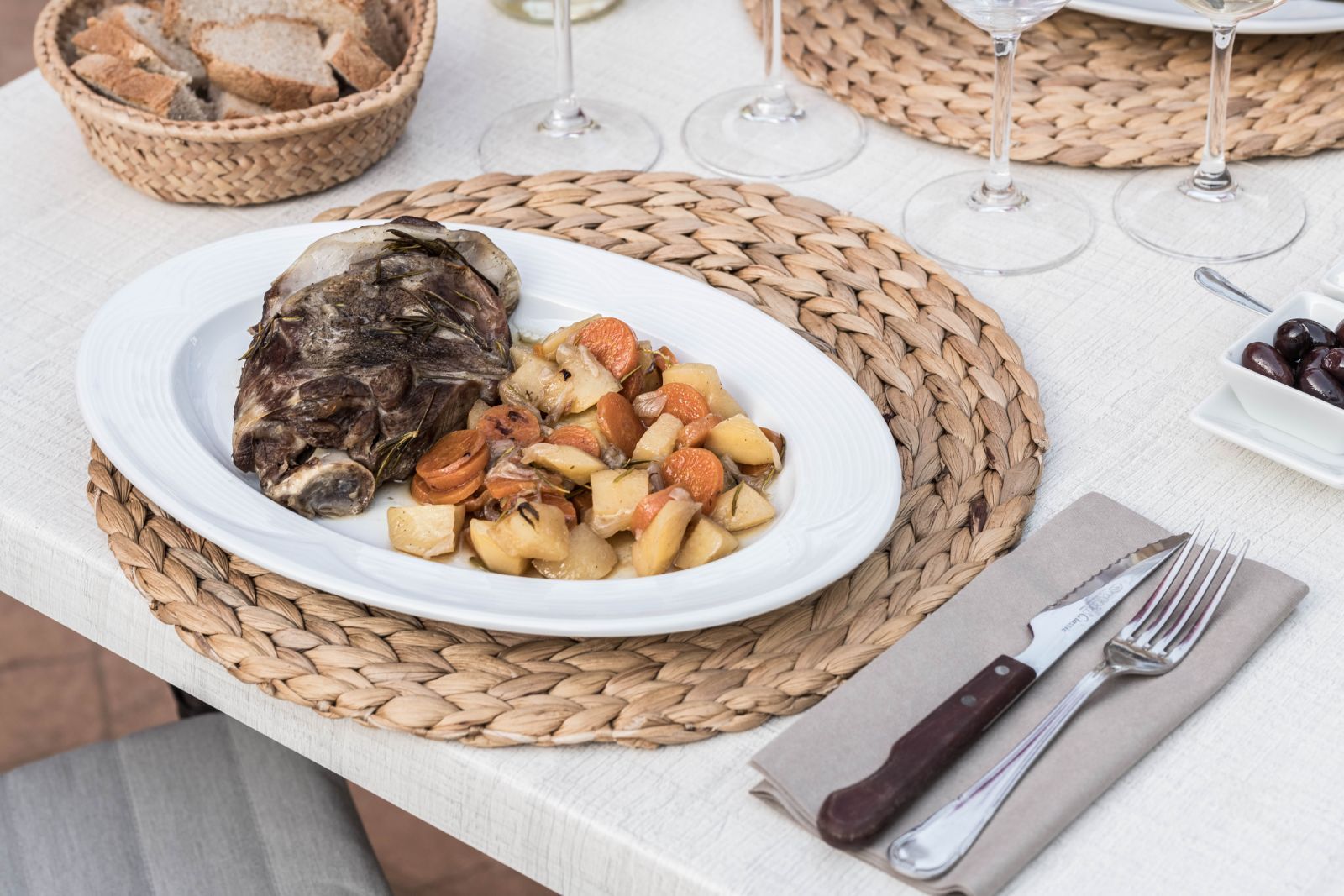 Finca Hotel Es Torrent · Gastronomy