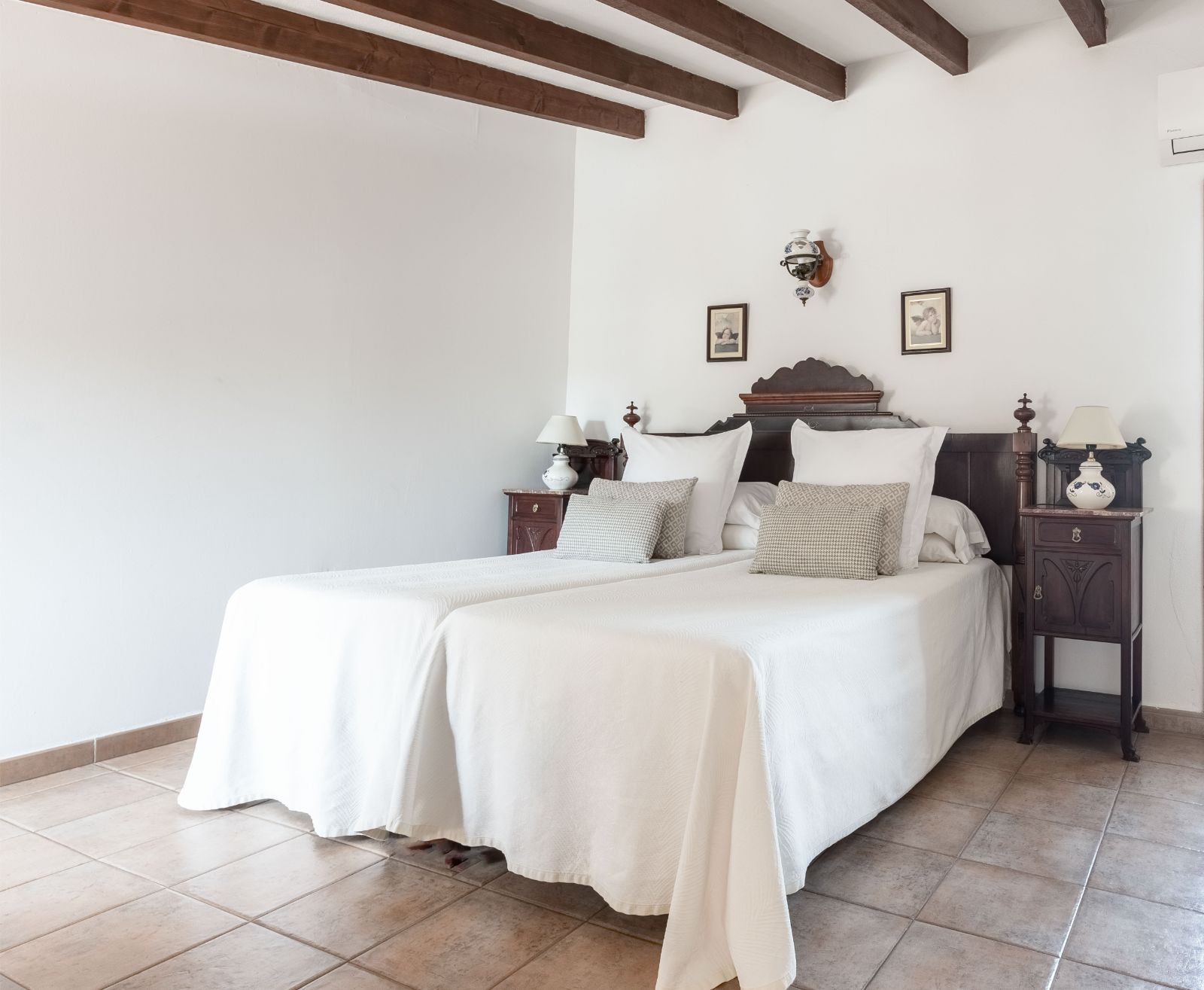 Finca Hotel Es Torrent · Habitación doble con terraza