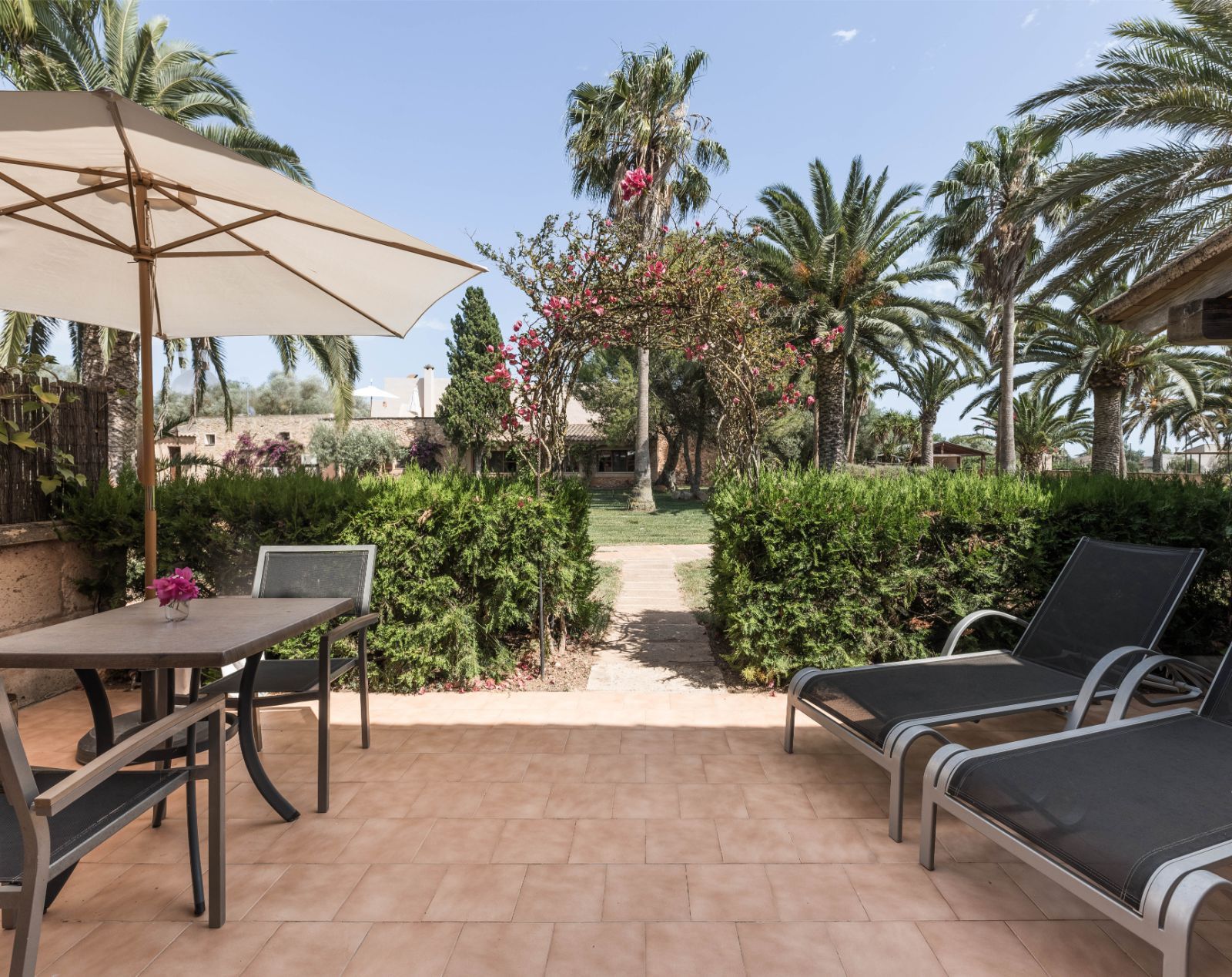 Finca Hotel Es Torrent · Habitación doble con terraza